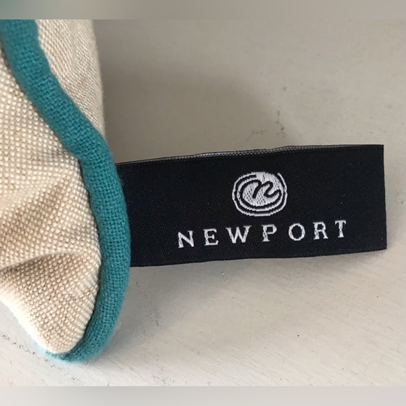 NWOT Newport Down Pillow. “Bonne Nuit”💫 - Picture 5 of 9